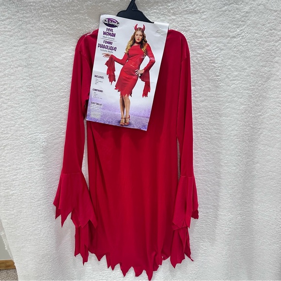 Red Devil Woman Costume - Picture 1 of 6